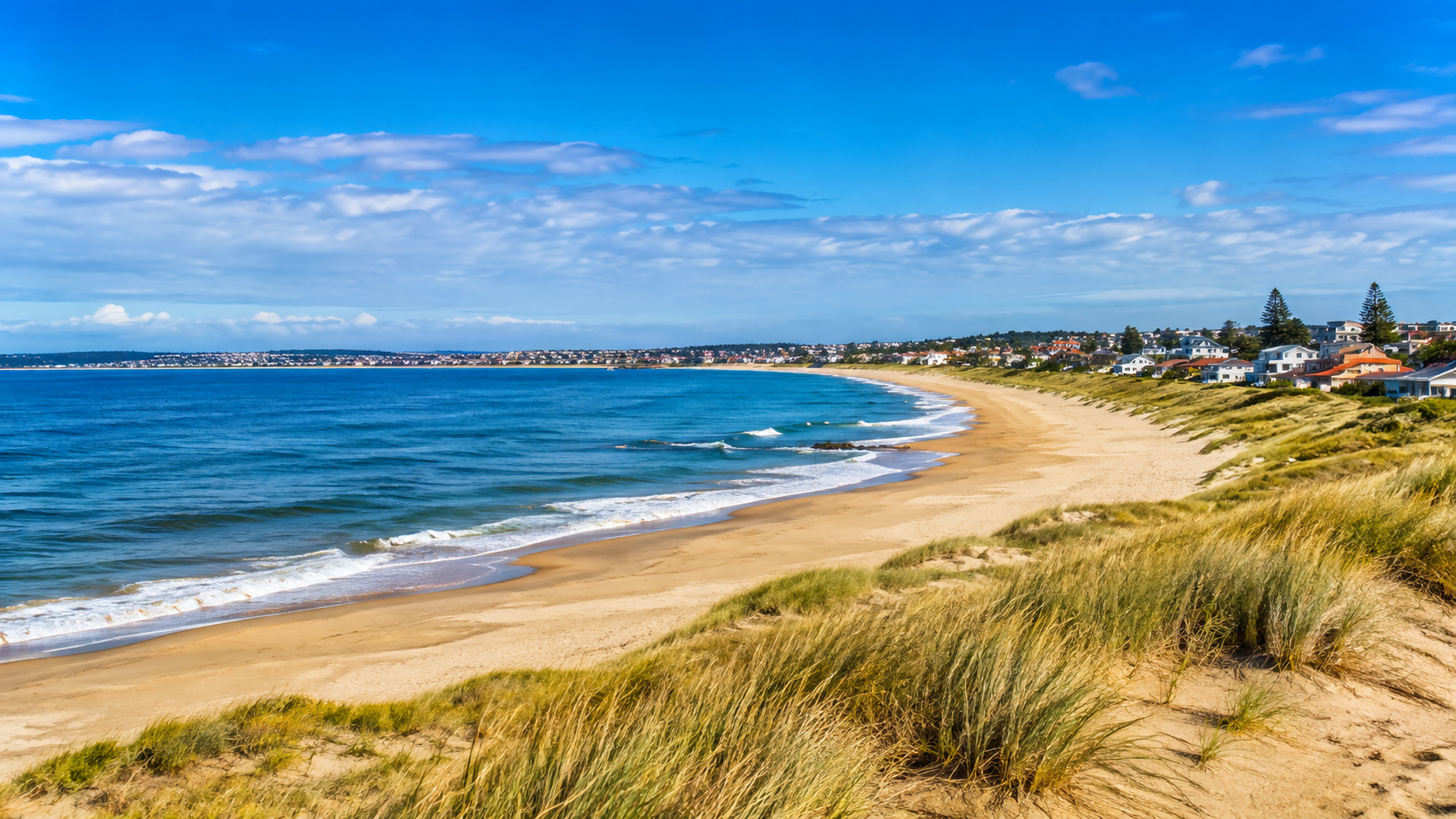 KI-generierte Atlantikküste mit Dünen und Strandort als Stimmungsbild für Uruguay